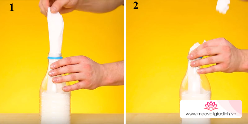 Làm hộp đựng giấy vệ sinh từ chai nhựa bước 4