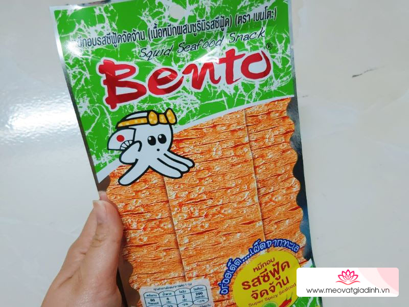 Mực Bento Thái tẩm hải sản gia vị siêu cay màu xanh lá