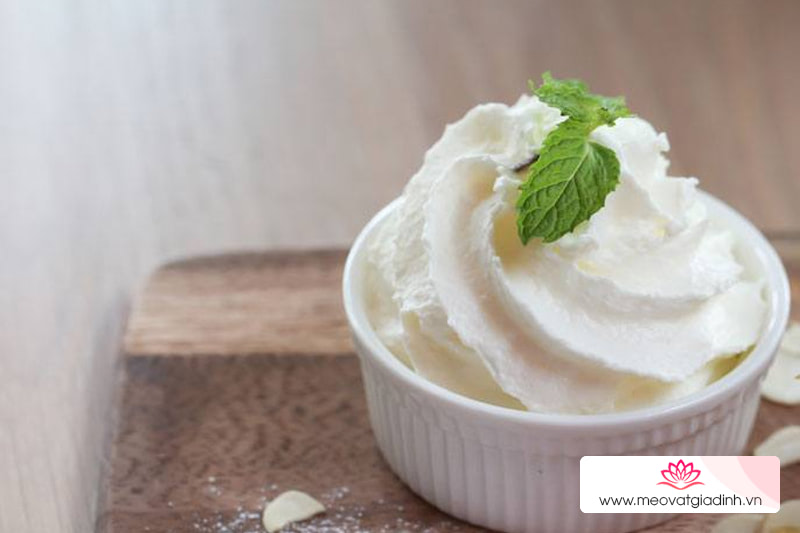 Phân biệt Whipped cream với whipping cream