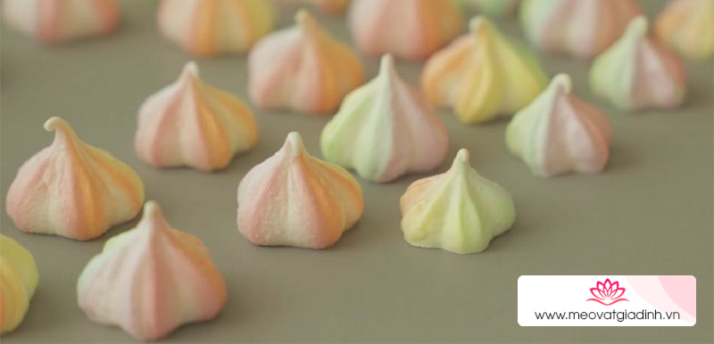 Bánh Meringue cookie