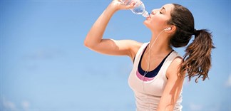 Uống gì giúp cơ thể giải nhiệt ngày nóng?