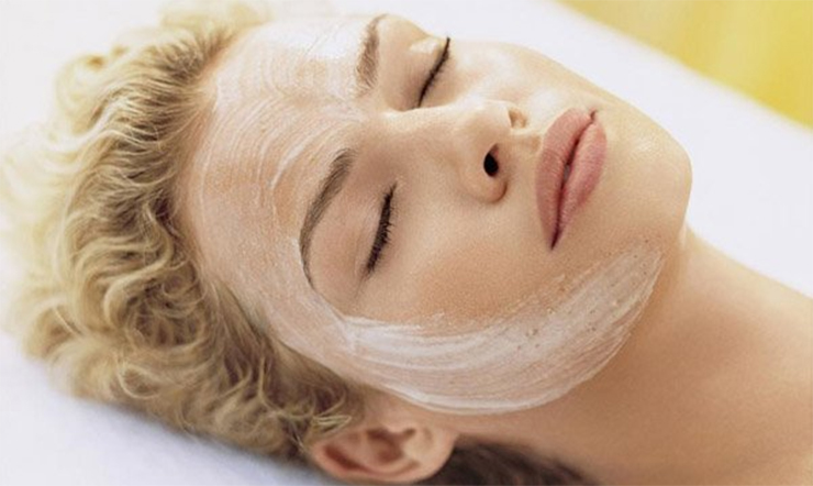 Cách làm mặt nạ ngủ dưỡng trắng da tại nhà từ các nguyên liệu tự nhiên