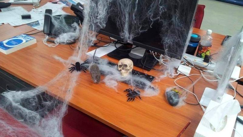 Ý tưởng trang trí Halloween tại văn phòng