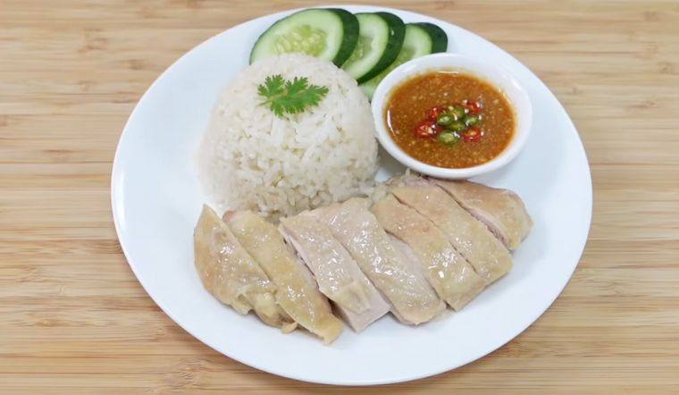 Cách làm cơm gà Thái Lan – Khao Man Gai ngon chuẩn vị