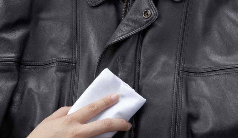 Mách bạn cách giặt và bảo quản áo jacket đúng cách, không bị mất form