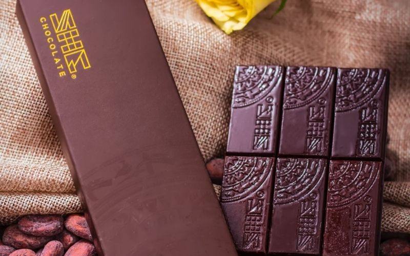 Thanh chocolate valentine in họa tiết nổi