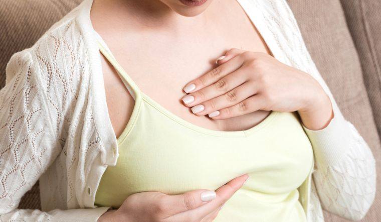5 thói quen xấu có thể khiến ngực của chị em chảy xệ